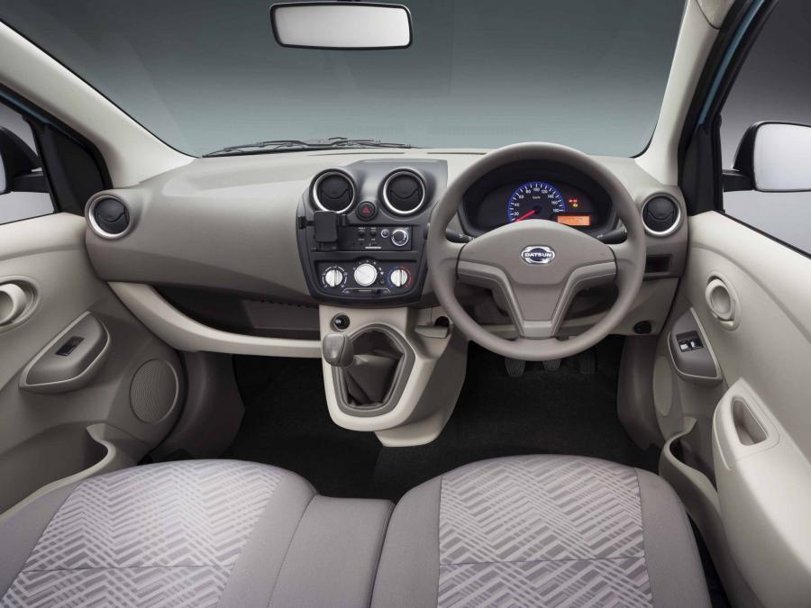  Datsun GO 2014 года  (фото 8 из 10)